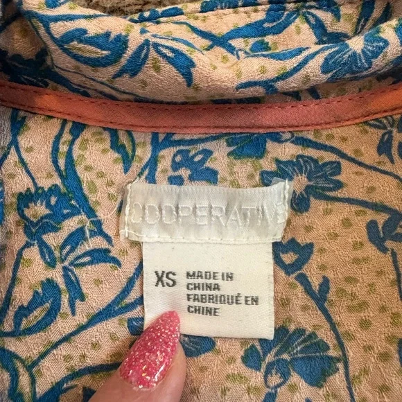 2 FOR $20 Cooperative Blue Pink Button Up Top Blouse Crop Top Short Sleeve XS - Picture 2 of 7